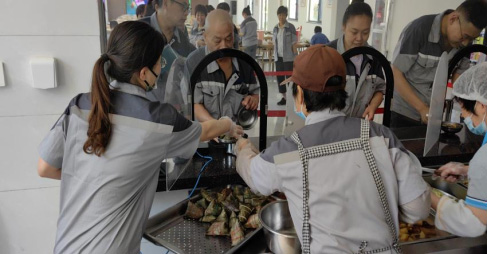 五月五，過(guò)端午